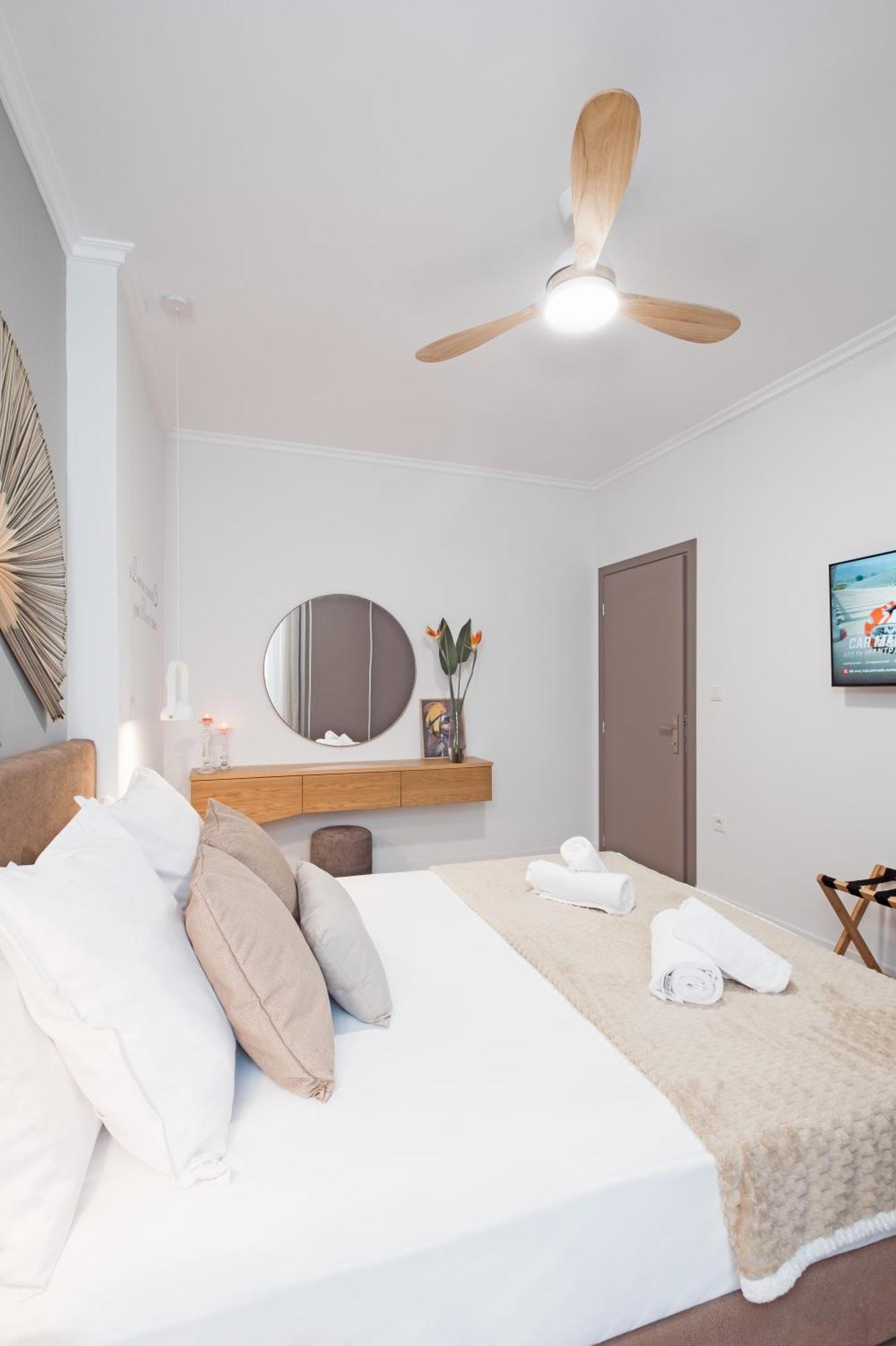 Singer Suites Kalamata - Luxury Suites Εξωτερικό φωτογραφία