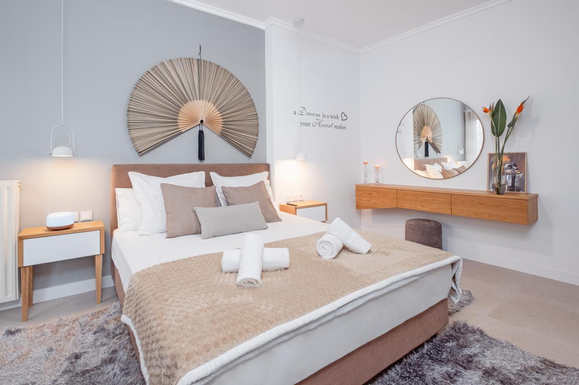 Singer Suites Kalamata - Luxury Suites Εξωτερικό φωτογραφία