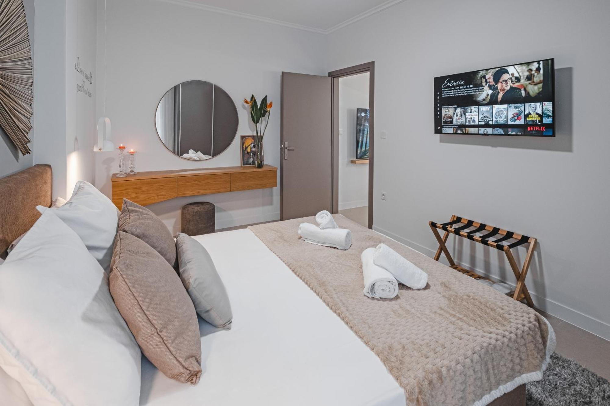 Singer Suites Kalamata - Luxury Suites Εξωτερικό φωτογραφία